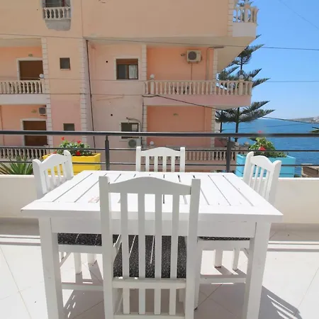 Eleana Apartment *