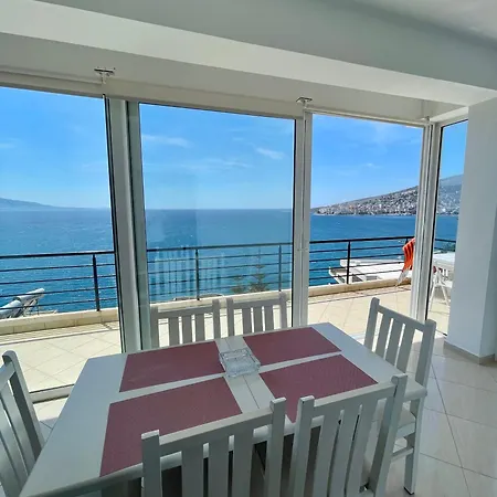 Eleana * Sarandë