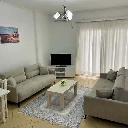 Eleana * Sarandë