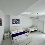 Eleana * Sarandë