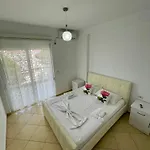 Eleana * Sarandë