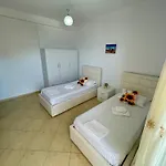 Eleana * Sarandë