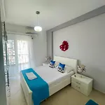 Eleana * Sarandë
