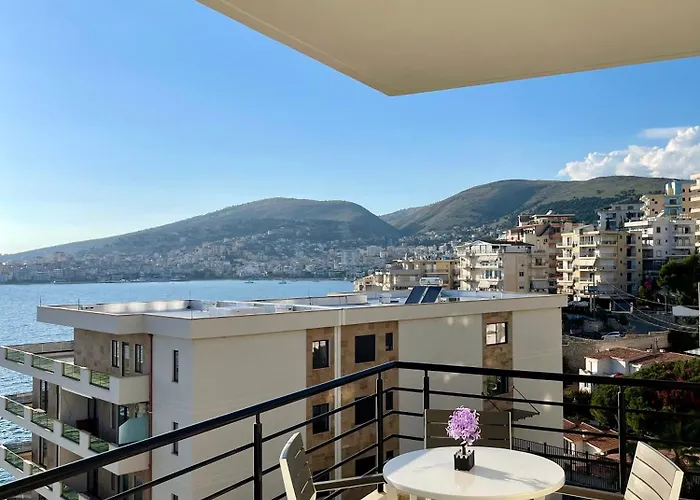 Eleana Apartment *