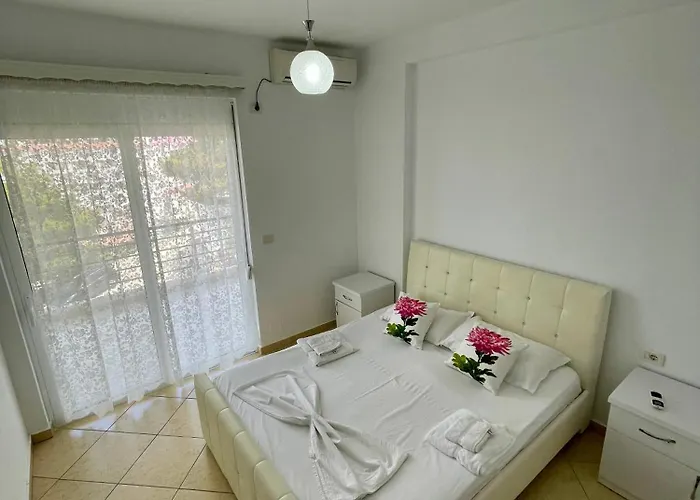 Eleana * Sarandë
