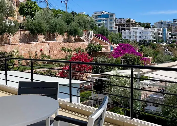 Eleana Apartment