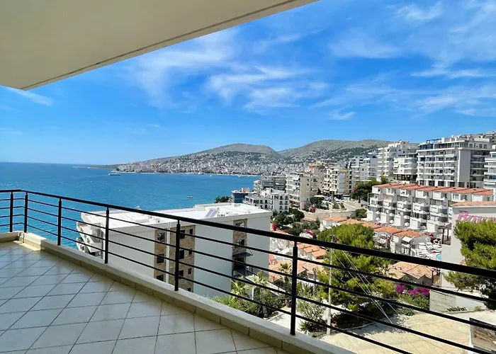 Eleana Apartment *