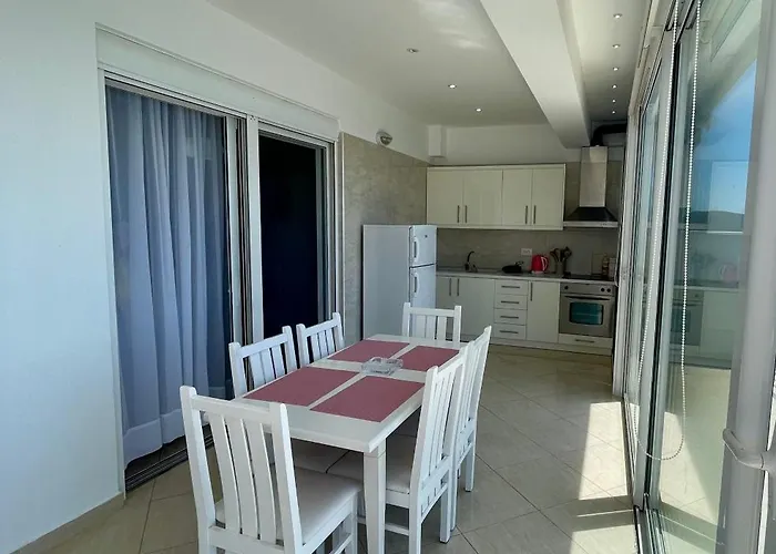 Apartment Eleana *